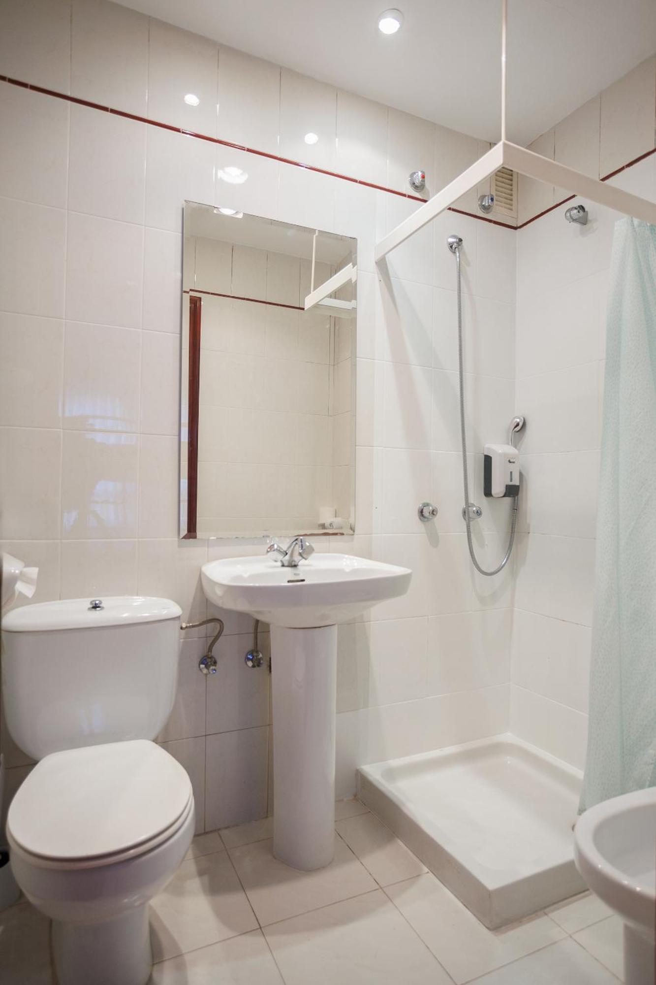 Moon Hostel Bio Бильбао Экстерьер фото