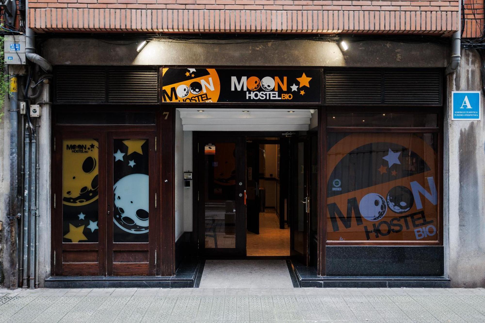 Moon Hostel Bio Бильбао Экстерьер фото